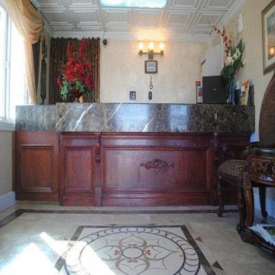 Travel Inn & Suites Викторвилл Экстерьер фото